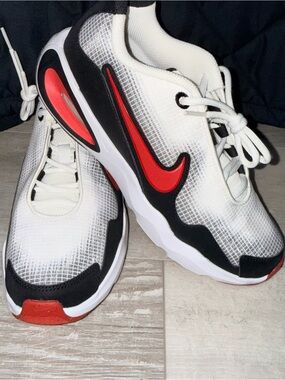 Nike Air Max Nova GS White University Red Black Kids 5Y FN4446-100 NIB